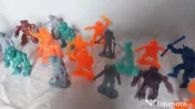 Lot figurine plastic noi pentru copii