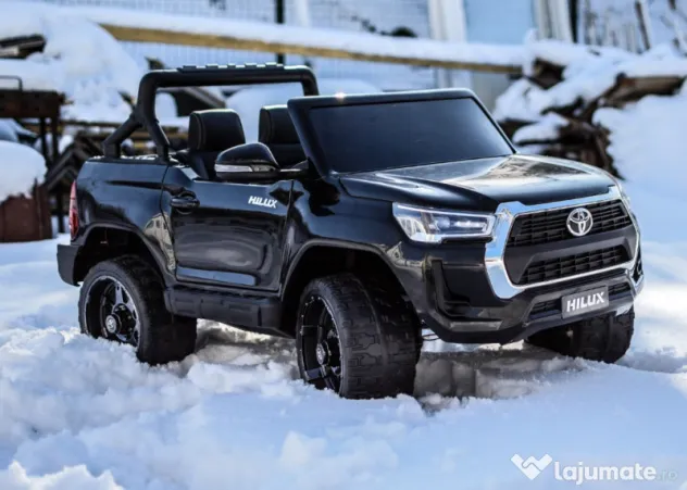 Masinuta electrica pt. 2 copii Toyota Hilux 4x45W 12V 14Ah