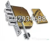 Deblocari usi metalice și reparatii 