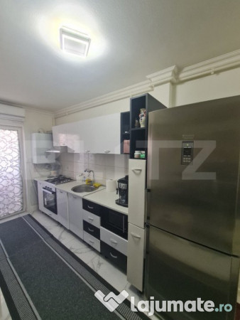 Apartament cu 3 camere, mobilat si utilat, aer conditionat,
