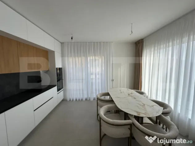 Duplex cu 4 camere, 178 mp utili, cu garaj, panoramă superb