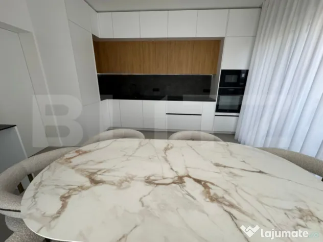 Duplex cu 4 camere, 178 mp utili, cu garaj, panoramă superb