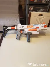 Pistoale și puști Nerf !! 