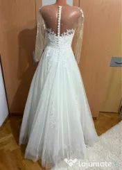 Rochie de mireasă tip prințesă 