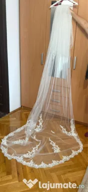 Rochie de mireasă tip prințesă 