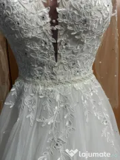 Rochie de mireasă tip prințesă 