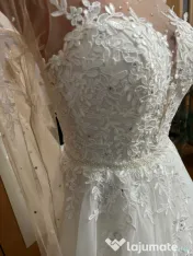 Rochie de mireasă tip prințesă 