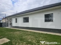 Casa 2 camere, 120 mp -7.8 ari teren . Lazuri