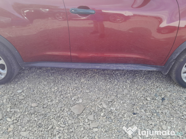 Prag dreapta tabla Nissan Juke 2012