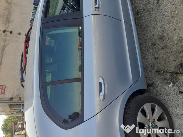 Usa dreapta spate Skoda Superb 2 2011