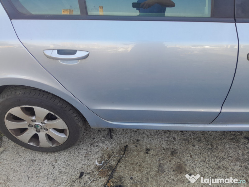 Usa dreapta spate Skoda Superb 2 2011