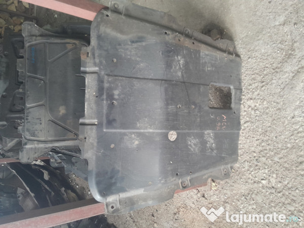 Scut motor plastic Dacia Logan Mcv 2013