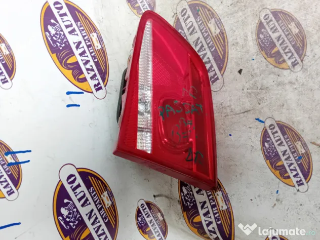 Stop dreapta hayon Volkswagen Passat B7 2011