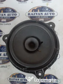 Boxa stanga spate Dacia Duster 2019