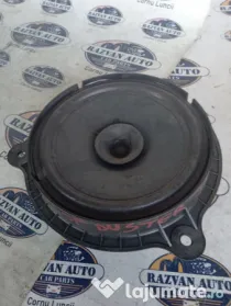 Boxa stanga spate Dacia Duster 2019