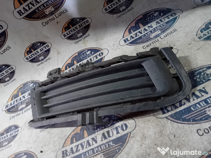 Grila proiector dreapta Volkswagen Golf 7 2014