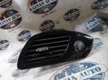 Grila ventilatie dreapta Renault Scenic 2013
