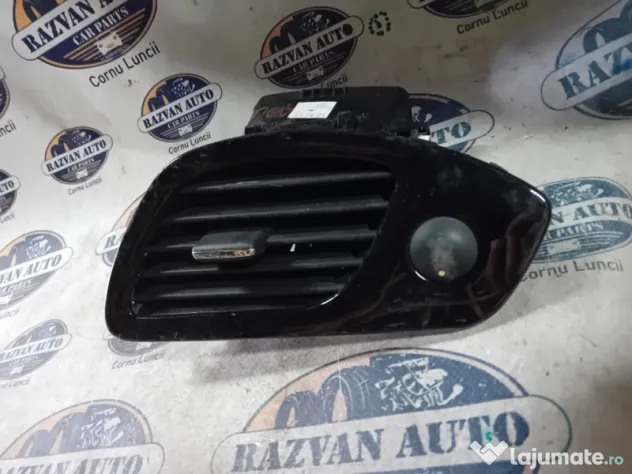 Grila ventilatie dreapta Renault Scenic 2013