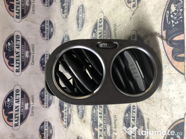 Grila ventilatie stanga Volkswagen Tiguan 2008