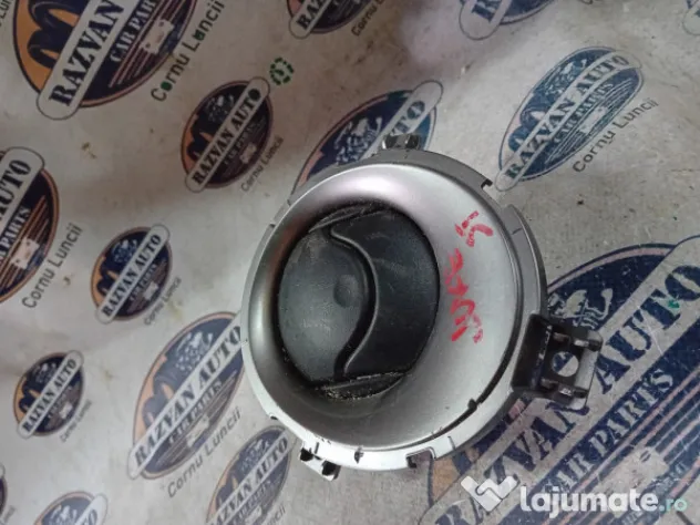 Grila ventilatie stanga Nissan Juke 2011