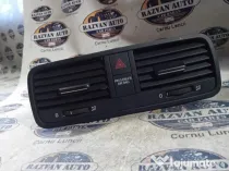 Grila centrala fata Skoda Yeti 2015