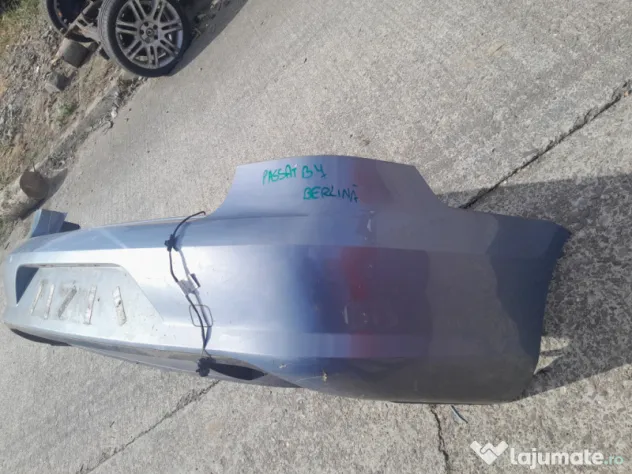 Bara spate Volkswagen Passat B7 Berlina 2012