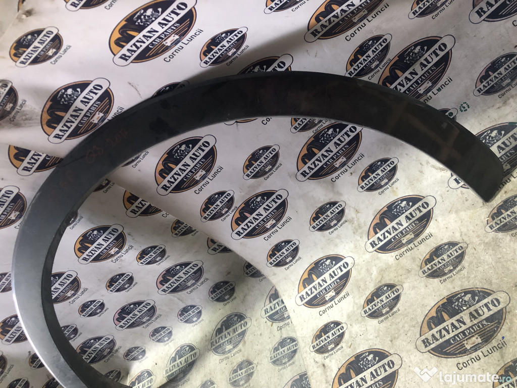 Bandou aripa stanga spate Audi Q3 2012