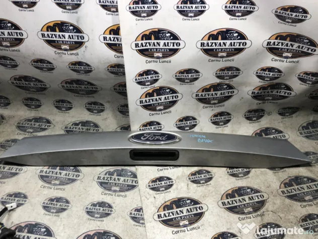 Ornament haion Ford B-MAX 2013