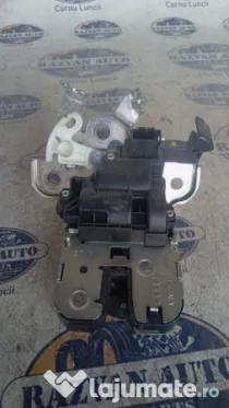 Broasca hayon Skoda Octavia 3 Break 2013