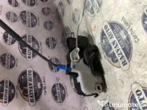Broasca dreapta fata Opel Astra J 2011