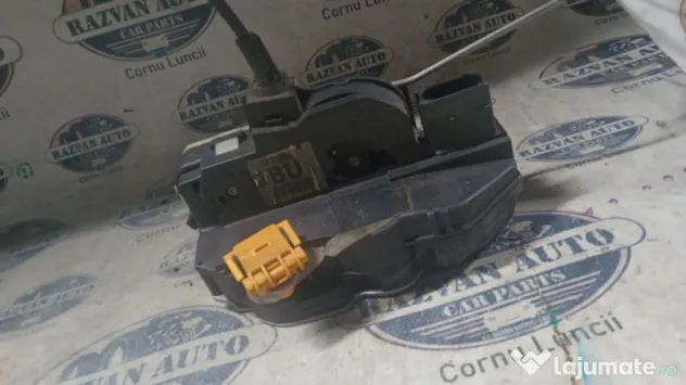 Broasca stanga spate Opel Astra J Break 2011