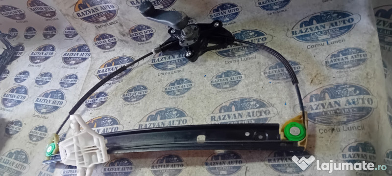 Macara geam dreapta spate Skoda Octavia 3 Berlina 2014