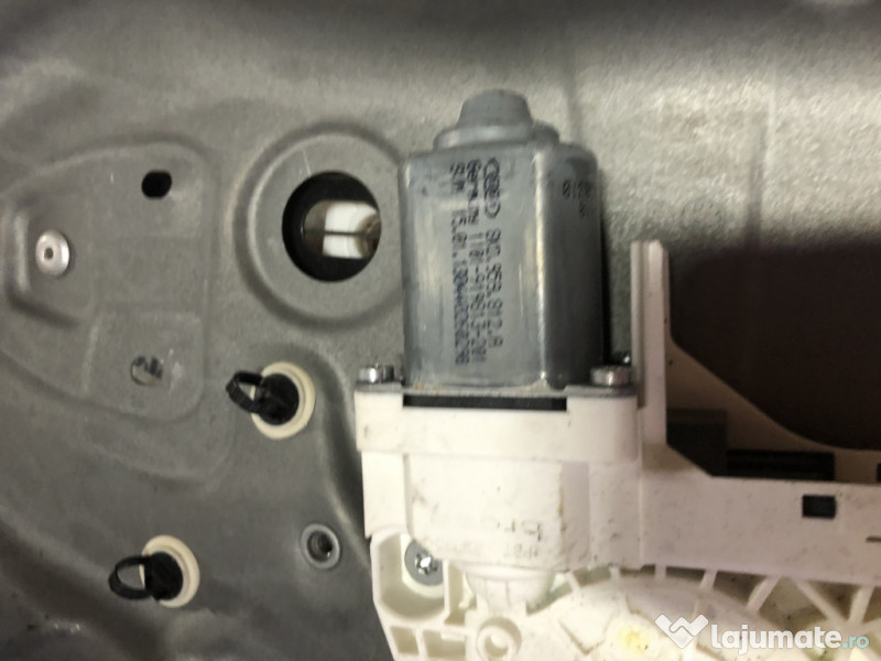 Macara geam dreapta spate Skoda Superb 2 2013