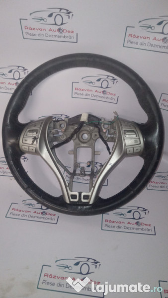 Volan cu comenzi Nissan Qashqai 2015