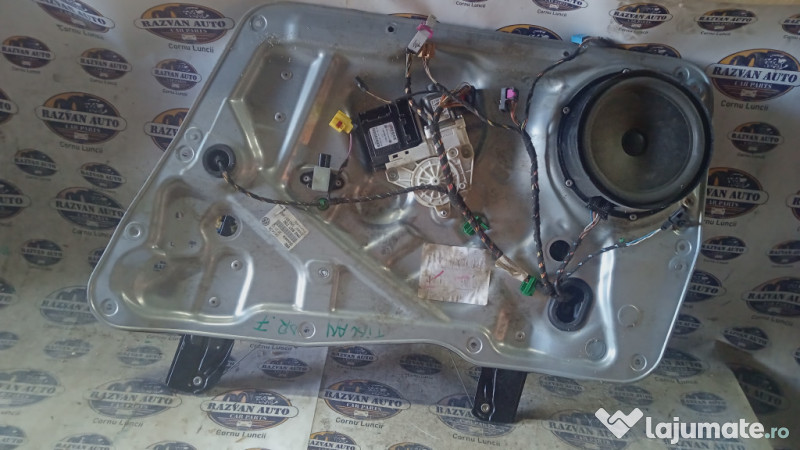 Macara geam dreapta fata Volkswagen Tiguan 2008