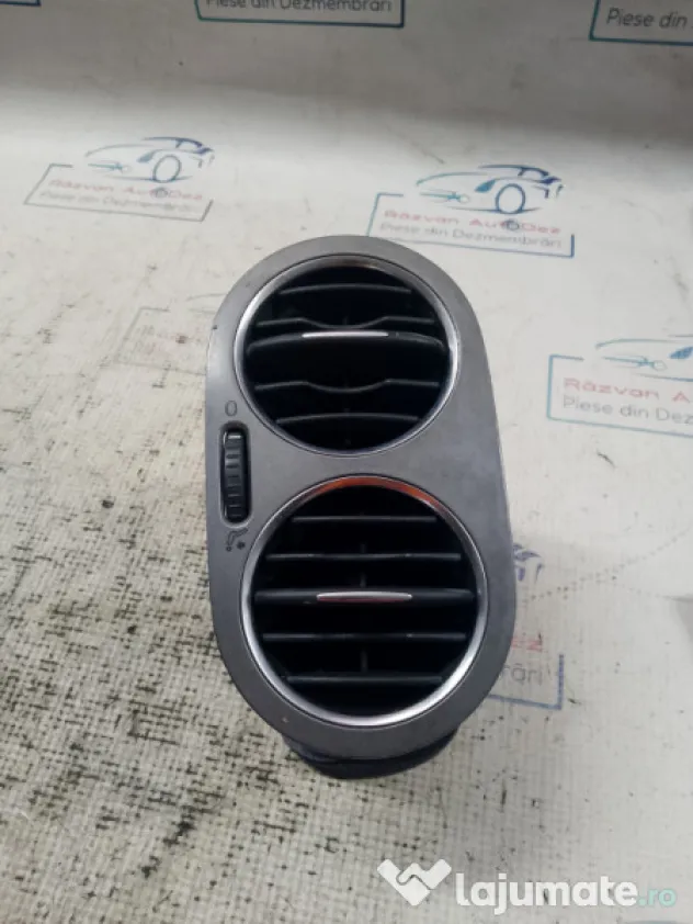 Grila ventilatie stanga Volkswagen Tiguan Motorina 2010
