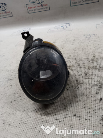 Proiector stanga Volkswagen Eos 2010