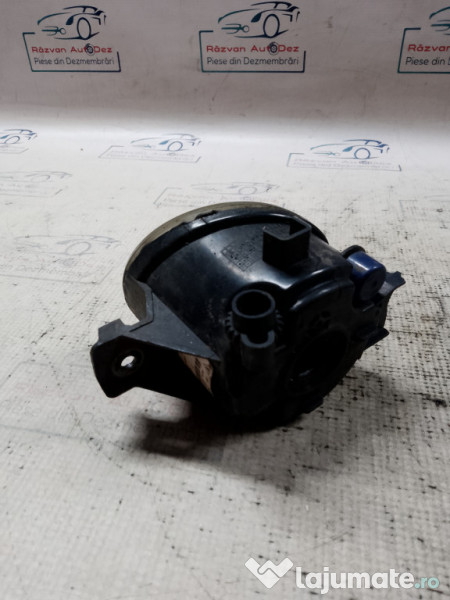 Proiectoare stanga Nissan Qashqai 2011