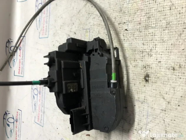 Broasca stanga spate Nissan Qashqai 2012