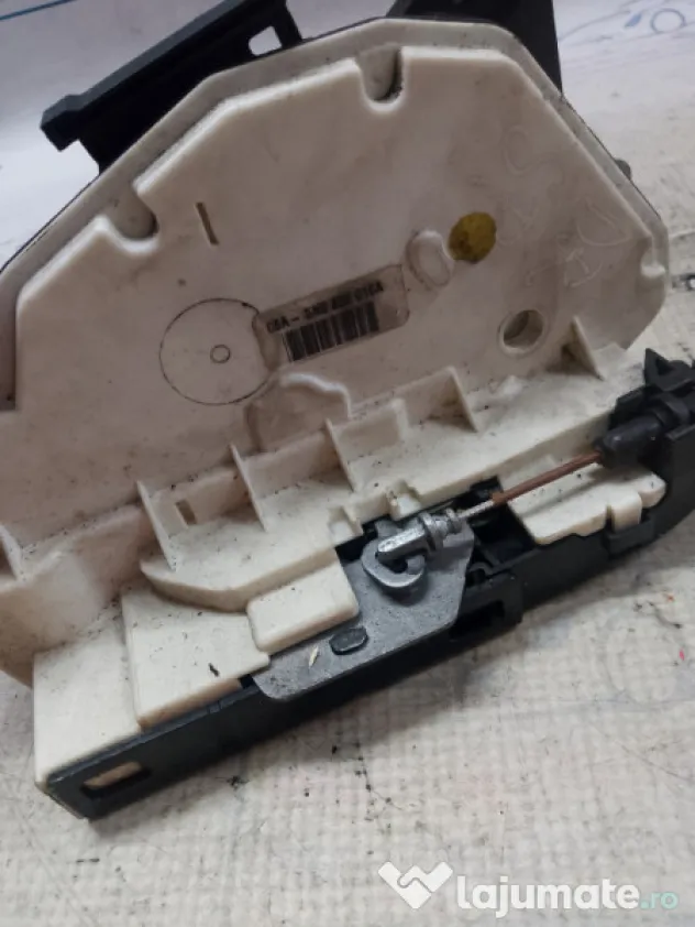 Broasca dreapta spate Volkswagen Passat CC 2011