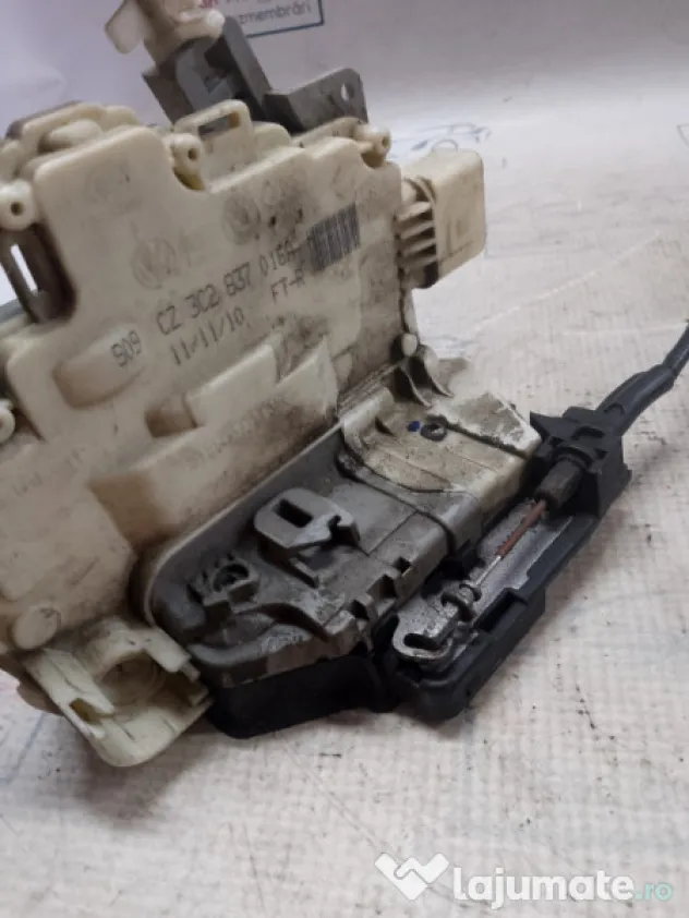Broasca dreapta fata Volkswagen Passat B7 2010