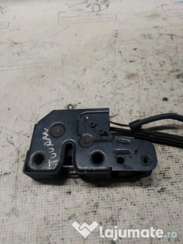 Broasca capota Volkswagen Touran 2006