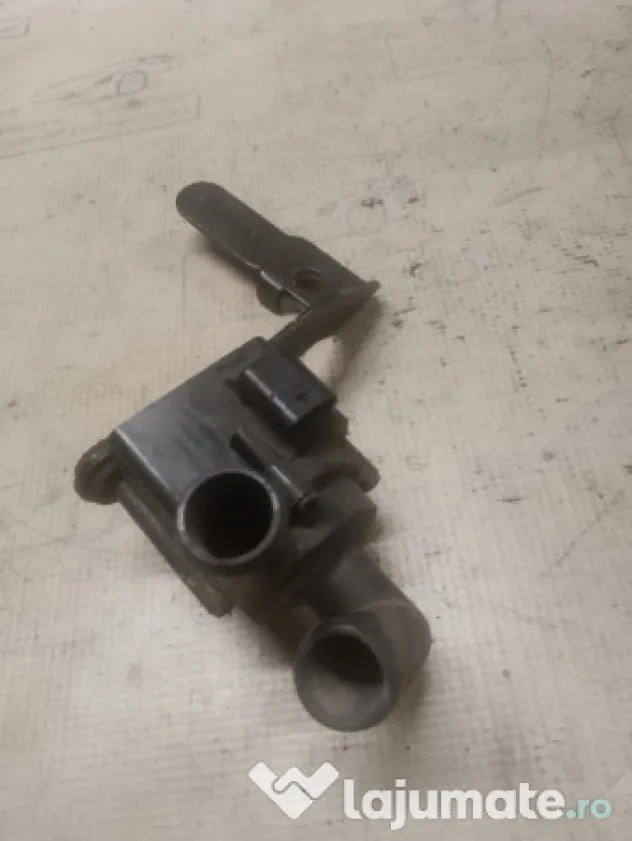 Pompa recirculare apa Audi Q3 2.0 2013