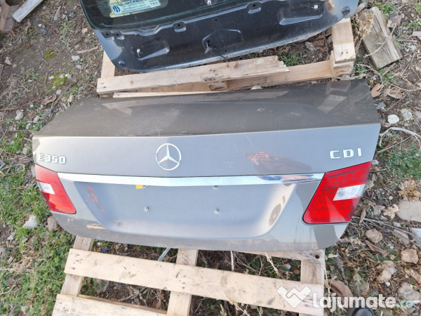 Hayon Mercedes E-Class W212 2012