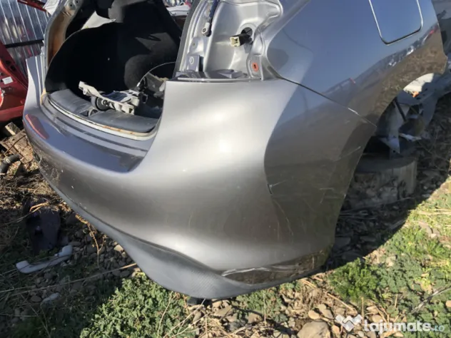 Bara spate Nissan Pulsar 2015