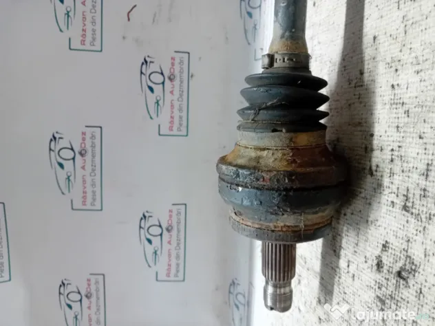 Planetara dreapta spate Mercedes C 220 Benzina 2012
