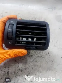 Grila ventilatie stanga Volkswagen Passat B5 2005