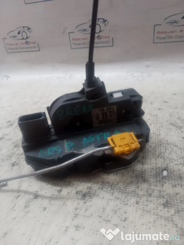 Broasca dreapta spate Opel Astra J Break 2011