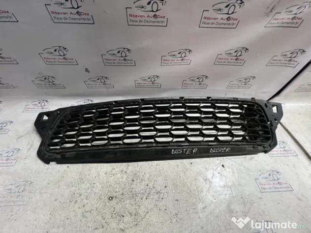 Grila bara fata Dacia Duster 2015
