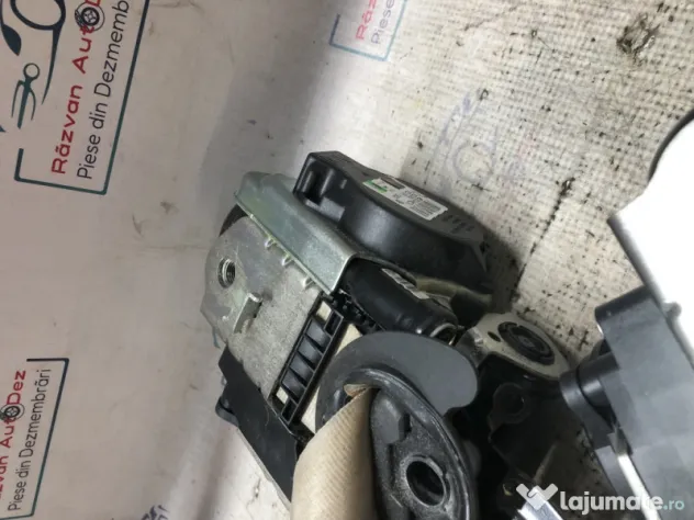 Set Centuri fata cu capsa Volkswagen Passat B8 2015